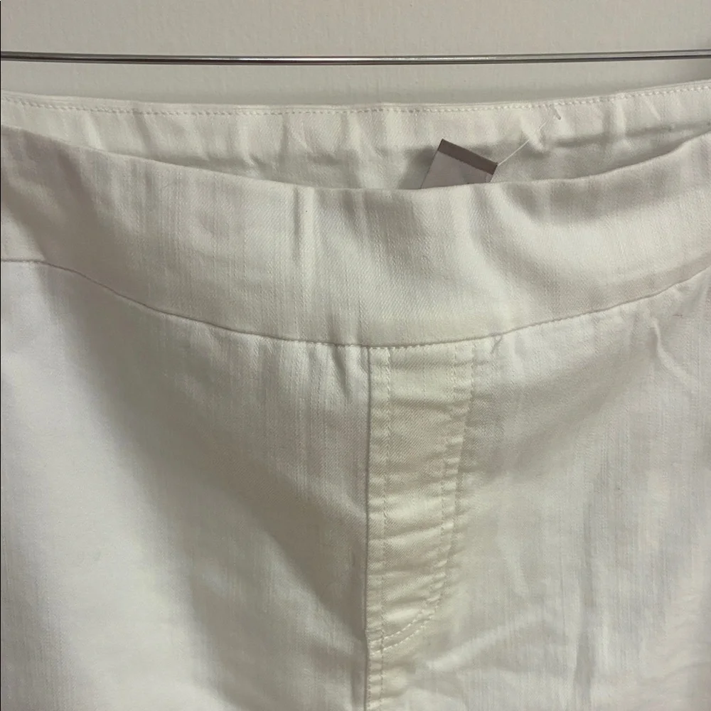 NWT Elegant Chico’s White Women's Skort in Sz 3-equivalent to a Sz 16 - Picture 4 of 9